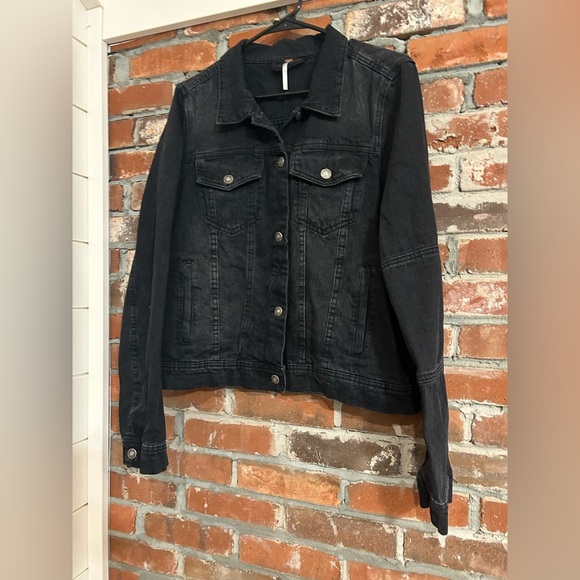 Free People Rumors Black Denim Jacket Size Large - Picture 7 of 9